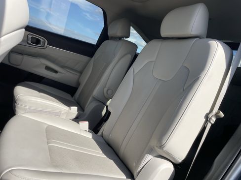 Used 2022 Kia Sorento SX AWD/4WD image 13