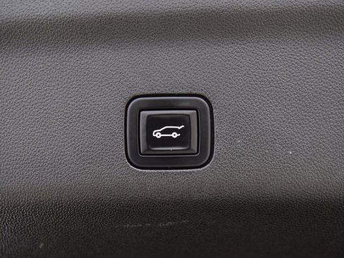 Used 2021 Chevrolet Tahoe Premier image 24