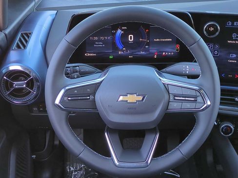 New 2026 Chevrolet Equinox EV LT AWD/4WD image 14