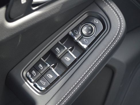 New 2026 Porsche Macan S AWD/4WD image 18