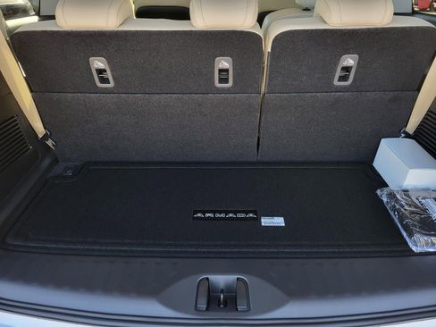 New 2026 Nissan Armada Platinum image 15