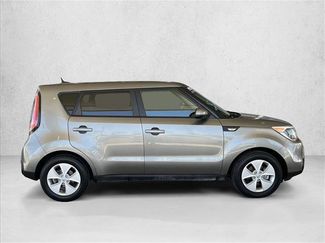 Used 2014 Kia Soul FWD video 4