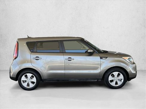 Used 2014 Kia Soul FWD image 4