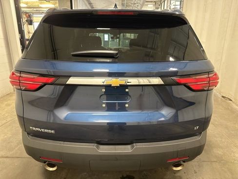 Used 2023 Chevrolet Traverse LT image 5