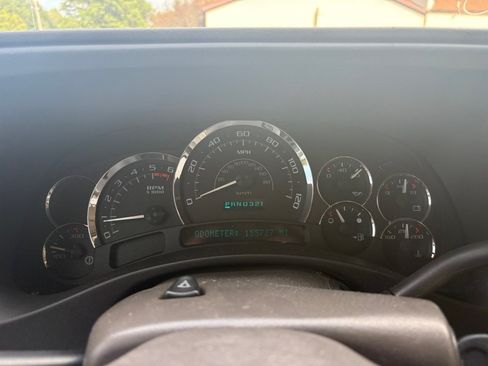 Used 2005 Cadillac Escalade AWD image 14