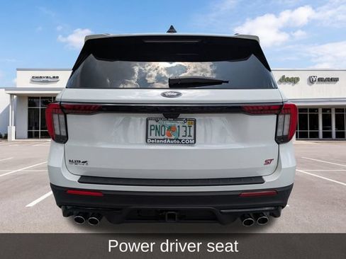 Used 2025 Ford Explorer ST AWD/4WD image 4