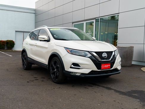 Used 2020 Nissan Rogue Sport SL w/ Premium Package image 27