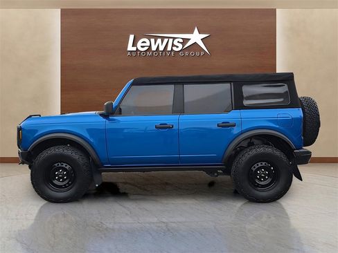 Used 2022 Ford Bronco Black Diamond image 2