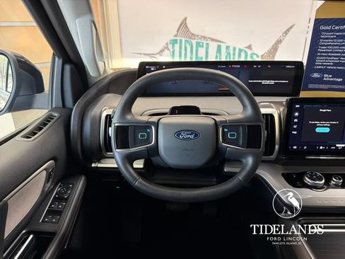 Certified 2025 Ford Expedition Active RWD image 17