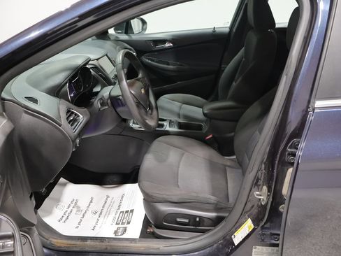 Used 2016 Chevrolet Cruze LT w/ Convenience Package FWD image 10
