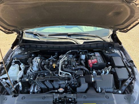 Used 2025 Nissan Altima 2.5 SV FWD image 25