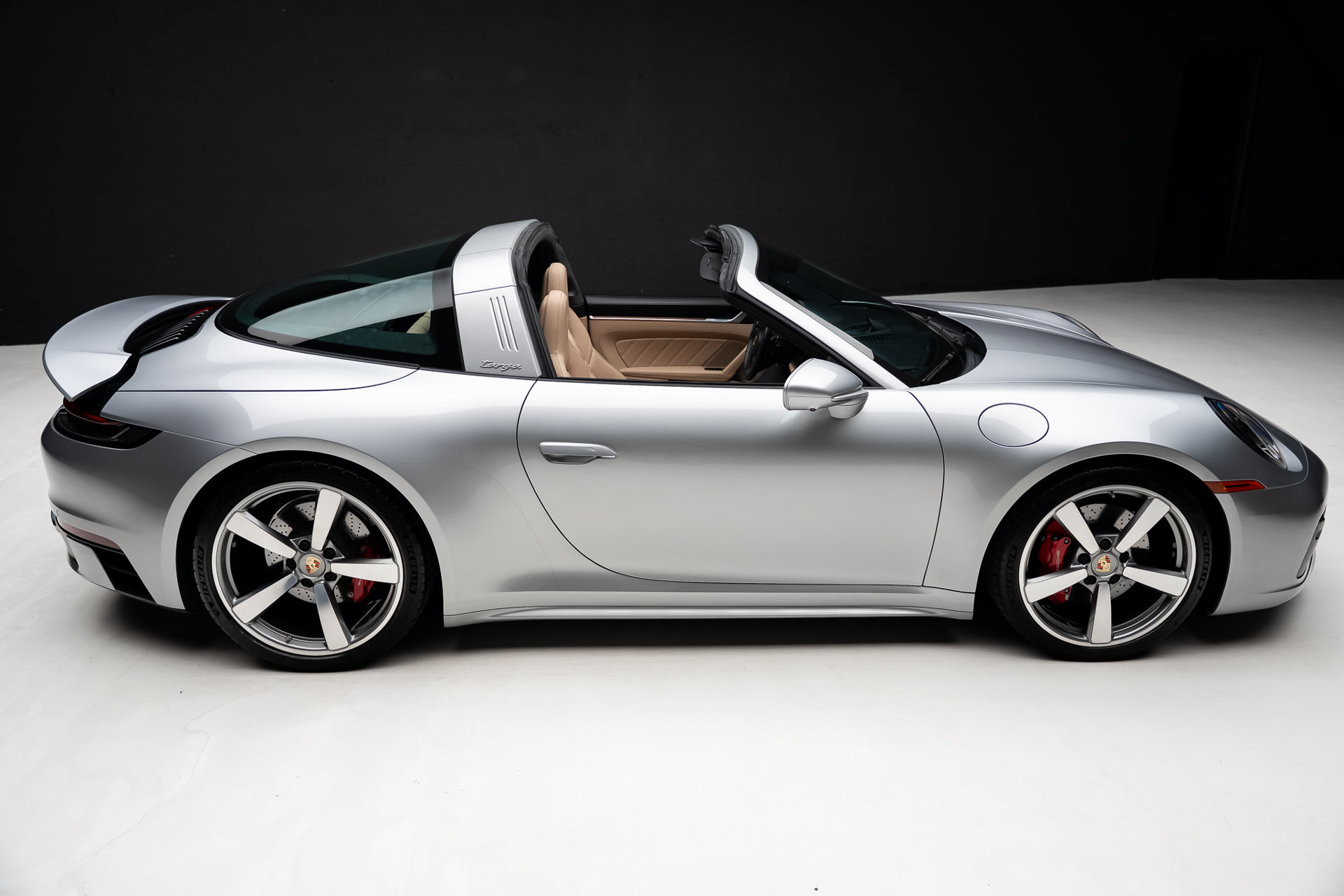 Used 2023 Porsche 911 Targa 4S AWD/4WD image 37