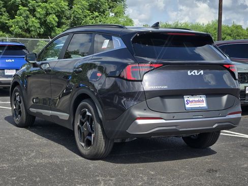Certified 2026 Kia Sportage EX w/ EX Panorama Roof Package image 3