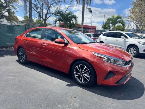 Used 2023 Kia Forte LXS w/ LXS Technology Package image 12