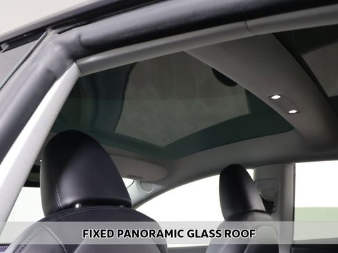 Used 2023 Tesla Model 3 Standard Range image 5