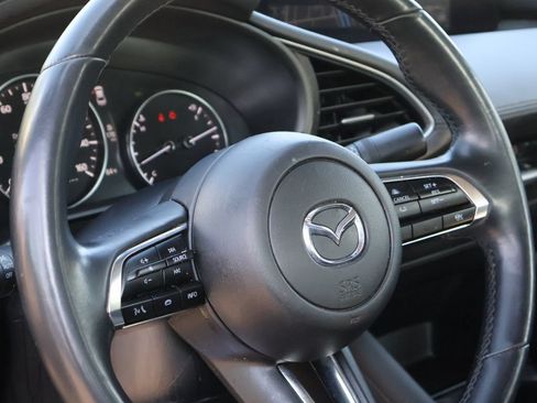 Used 2024 MAZDA MAZDA3 s FWD image 17