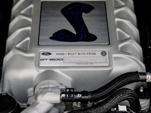 Used 2022 Ford Mustang Shelby GT500 w/ Carbon Fiber Track Pack image 98