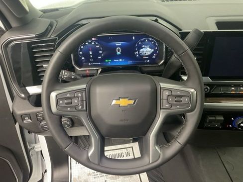 New 2026 Chevrolet Silverado 1500 LT w/ Z71 Off-Road Package image 14