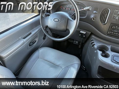 Used 2004 Ford E-350 and Econoline 350 XL image 13