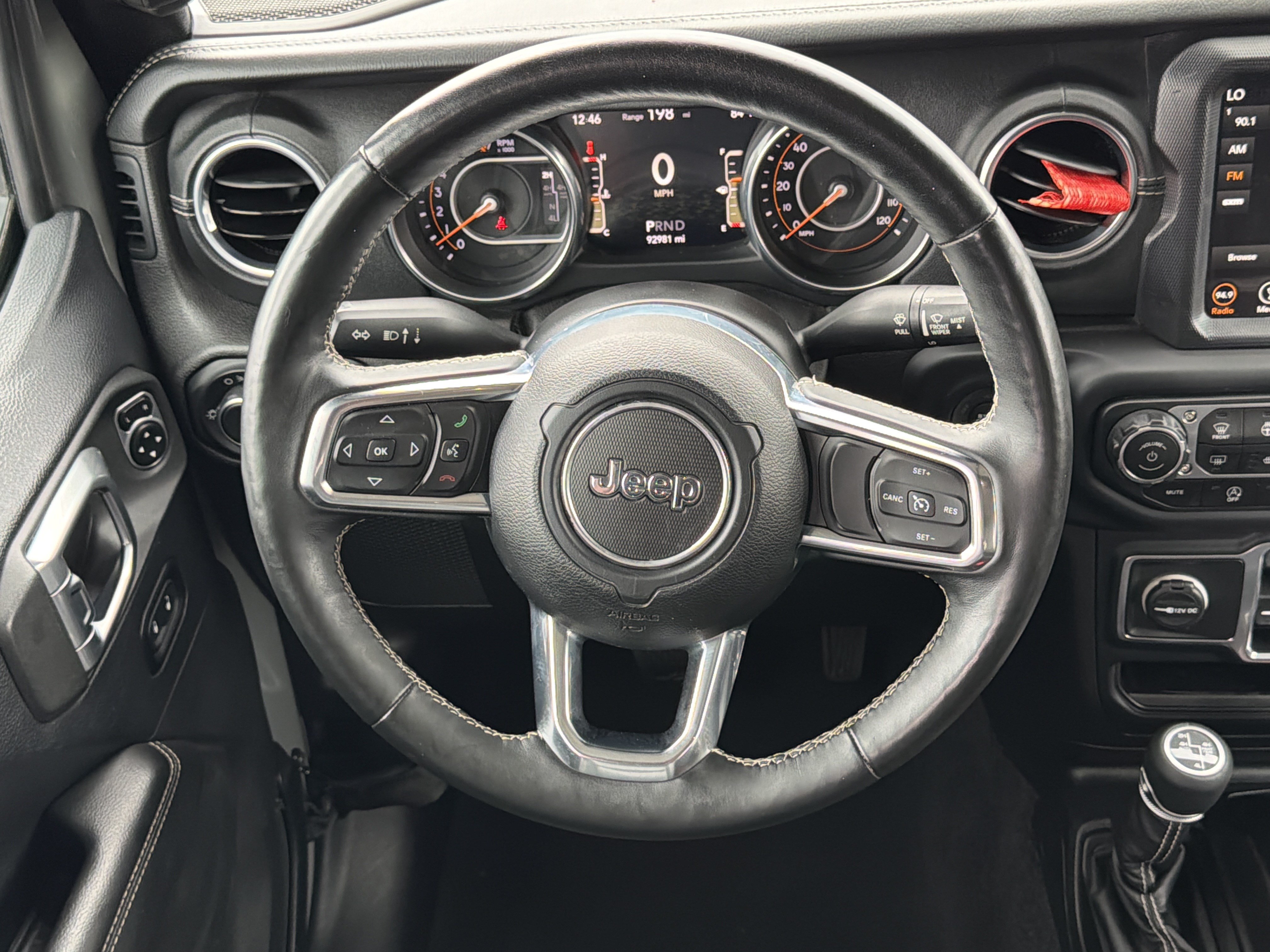 Used 2018 Jeep Wrangler Unlimited Sahara AWD/4WD image 23