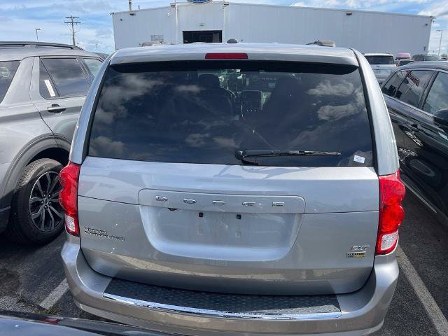 Used 2019 Dodge Grand Caravan SXT FWD image 3
