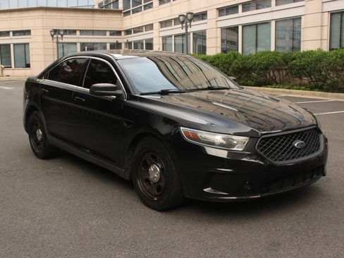 Used 2015 Ford Taurus Police Interceptor FWD image 1