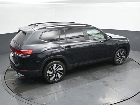 Used 2024 Volkswagen Atlas SE image 29