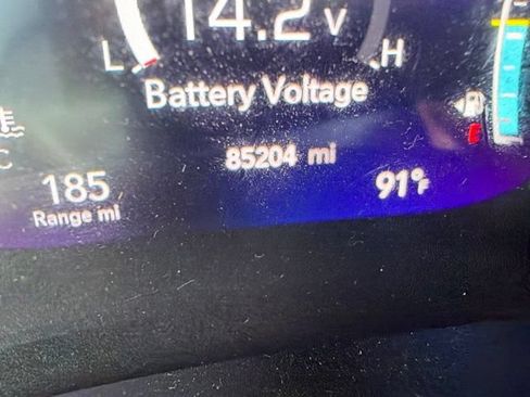 Used 2020 Chrysler Pacifica Touring w/ Advanced Safetytec Group FWD image 11