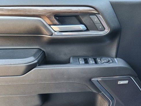 Used 2024 Chevrolet Silverado 1500 LT Trail Boss w/ Convenience Package II image 24