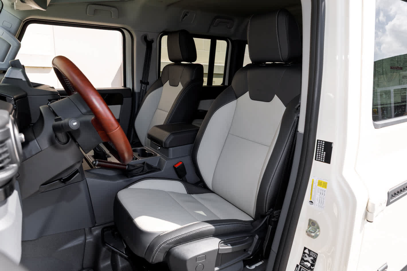 New 2026 INEOS Grenadier Station Wagon AWD/4WD image 13