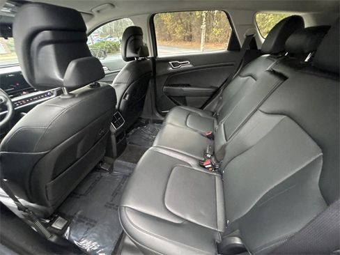 Certified 2023 Kia Sportage EX image 11