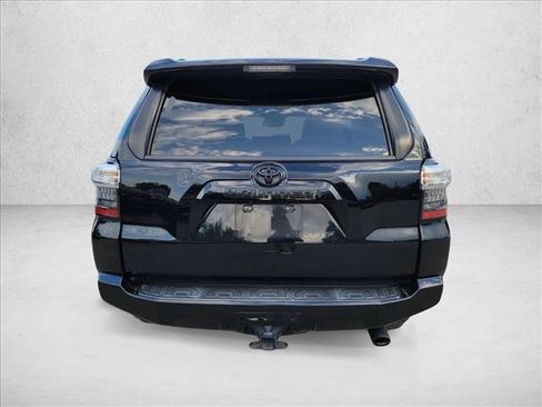 Used 2022 Toyota 4Runner SR5 Premium w/ Moonroof Package AWD/4WD image 6
