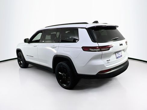 Used 2023 Jeep Grand Cherokee L Laredo AWD/4WD image 7