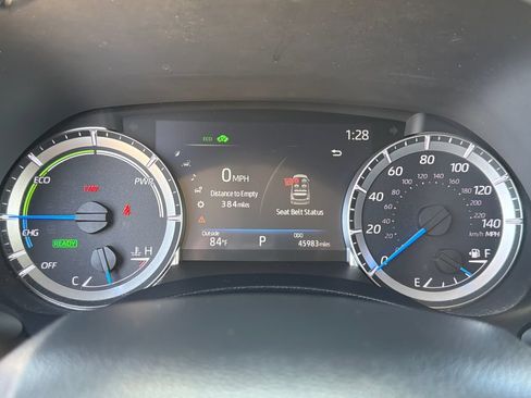 Used 2023 Toyota Highlander XLE AWD/4WD image 36
