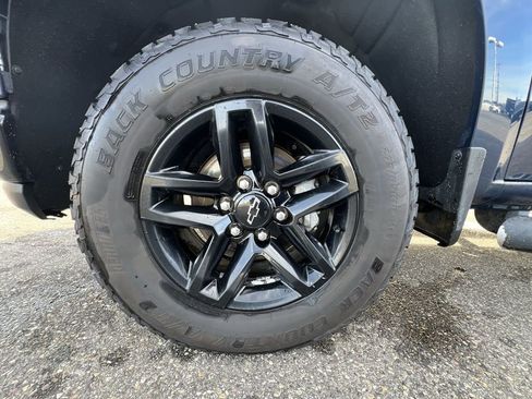 Used 2019 Chevrolet Silverado 1500 LT Trail Boss image 32