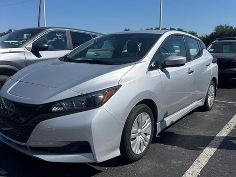 Certified 2025 Nissan Leaf S FWD image 1