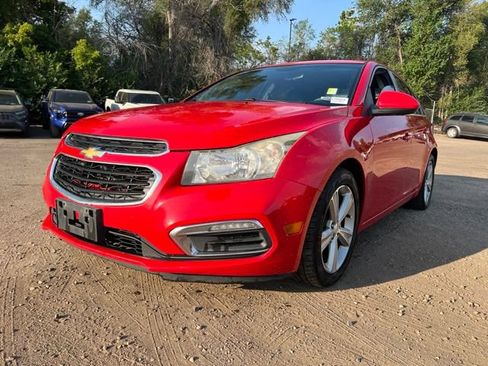 Used 2015 Chevrolet Cruze LT FWD image 1