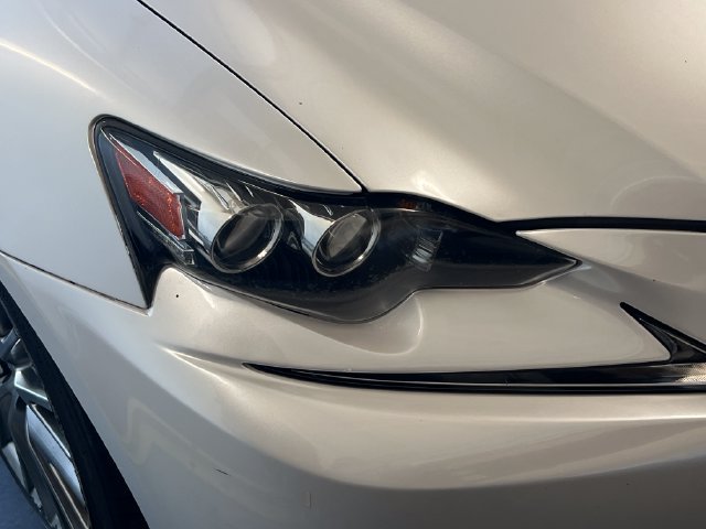Used 2016 Lexus IS 200t w/ Navigation System Package RWD image 14