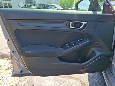 Used 2025 Honda Civic Sport image 13