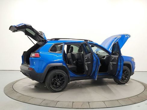 Used 2022 Jeep Cherokee Latitude AWD/4WD image 15