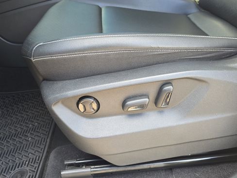 Used 2021 Volkswagen Atlas SE w/ Panoramic Sunroof Package image 24