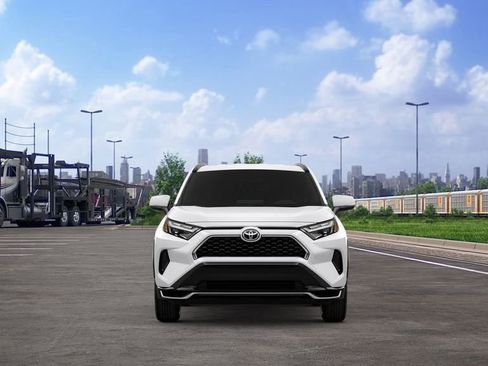 New 2025 Toyota RAV4 SE image 17