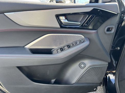 Used 2023 Acura MDX A-Spec image 15