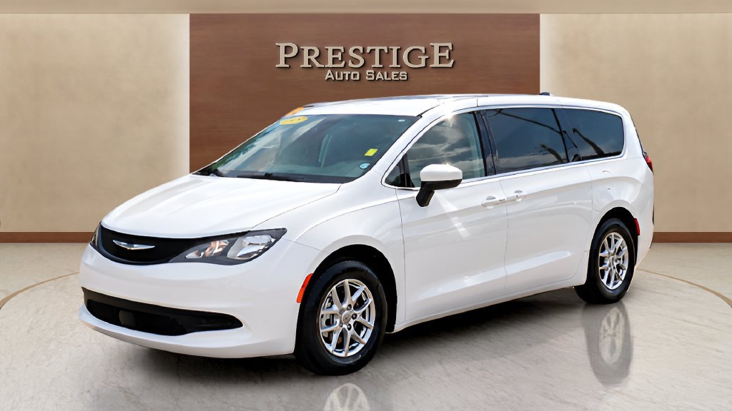Used 2023 Chrysler Voyager LX FWD image 30