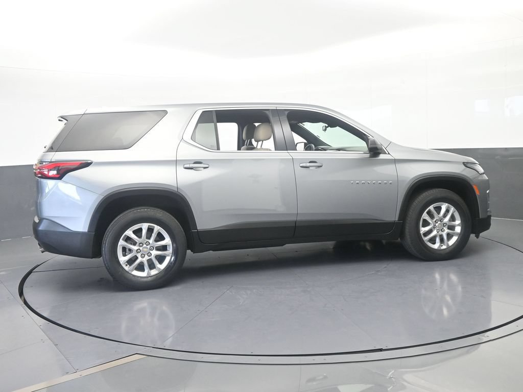 Used 2024 Chevrolet Traverse LS FWD image 7