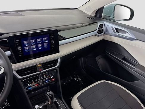 New 2026 Volkswagen Taos SE AWD/4WD image 24