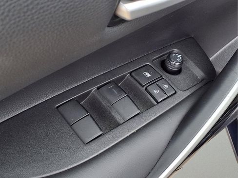 Certified 2025 Toyota Corolla XLE image 13