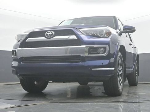 Used 2018 Toyota 4Runner Limited AWD/4WD image 40