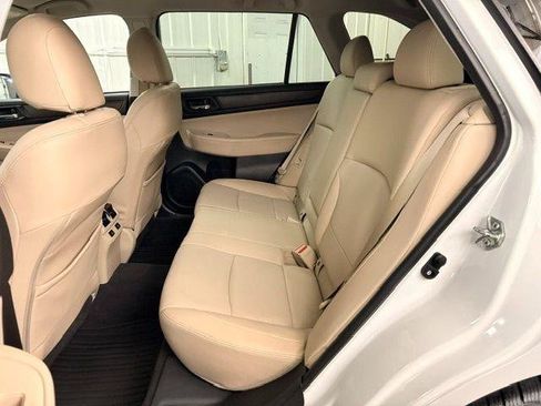 Used 2017 Subaru Outback 3.6R Limited AWD/4WD image 9