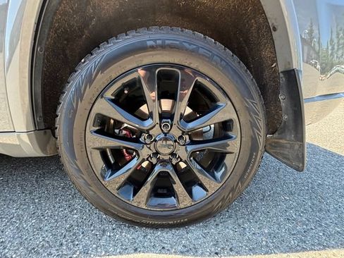 Used 2019 Jeep Grand Cherokee Altitude AWD/4WD image 26